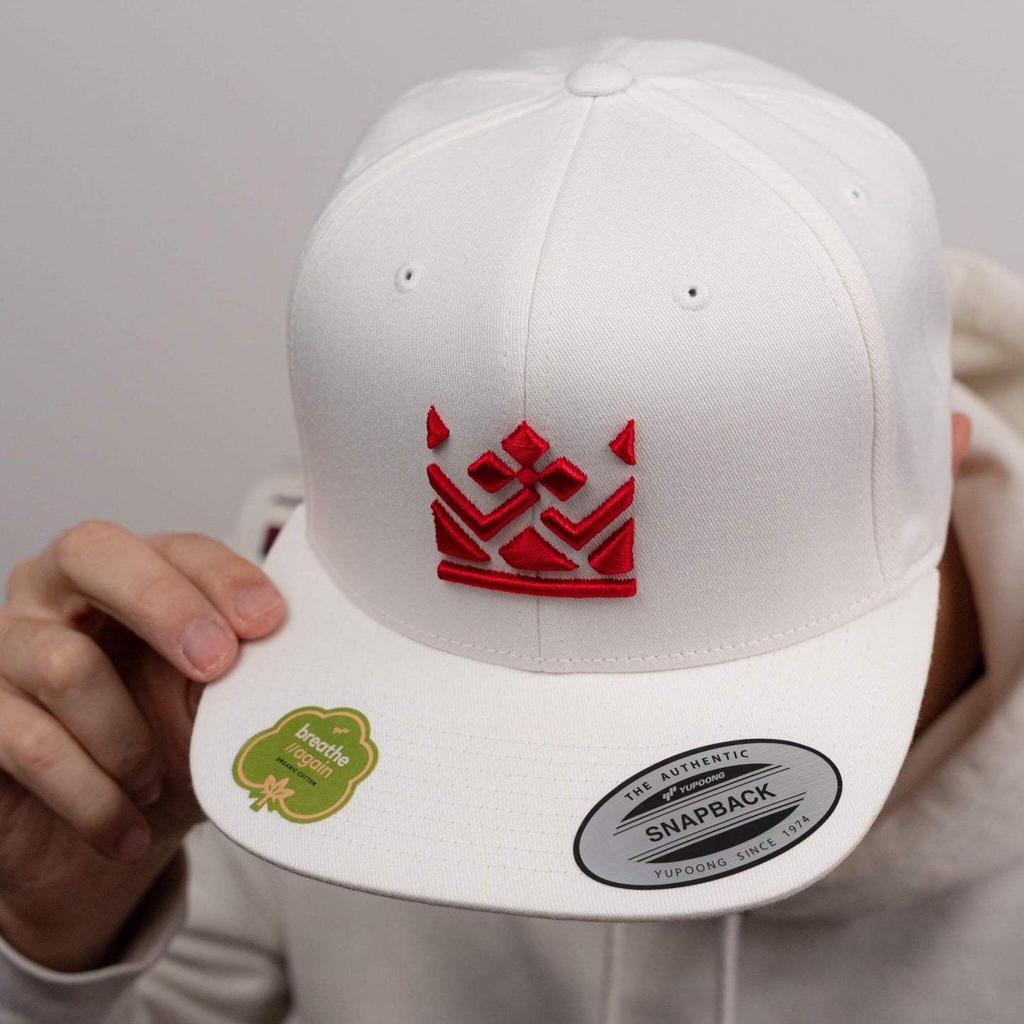 Bílá kšiltovka „Český královský institut“